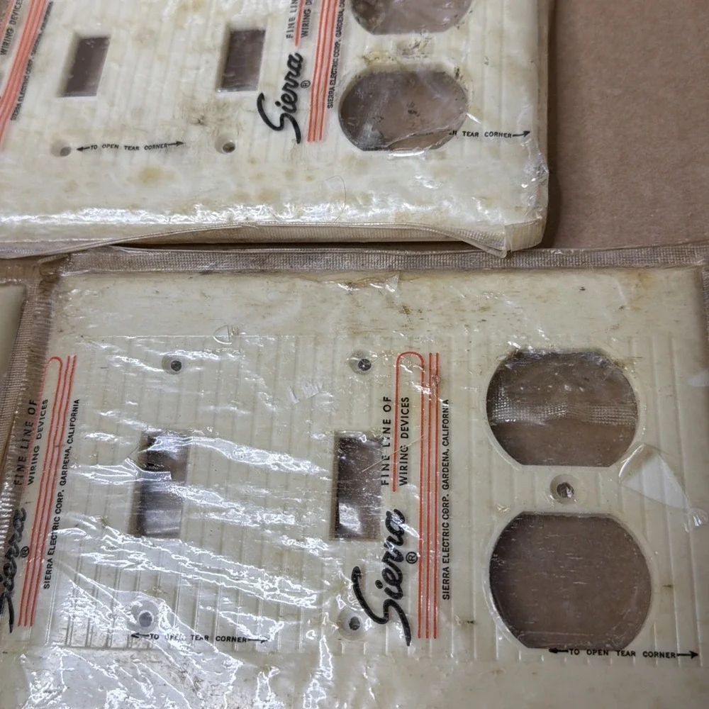 Lot Of Vtg Ivory Sierra Double Toggle Switch Ribbed & Outlet Wall Plate Covers